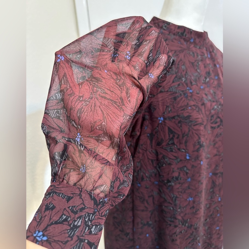 ASTR Burgundy Floral Back Cutout Shift Dress Long Sleeve EUC - Picture 6 of 10